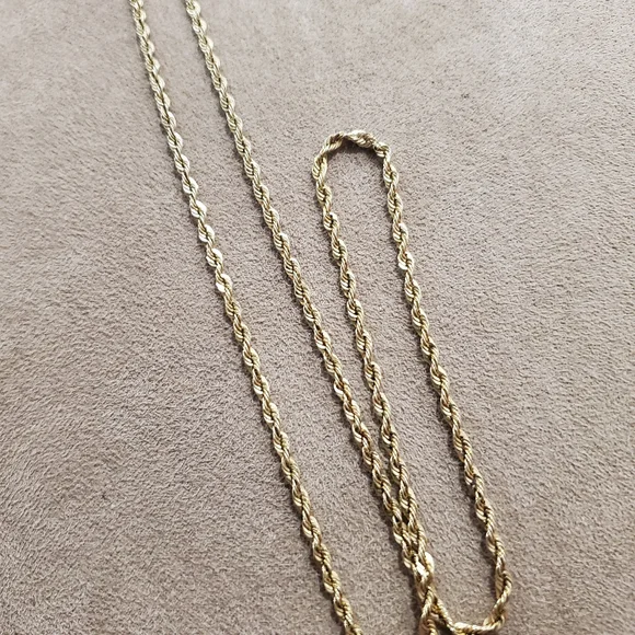 10K Gold Rope - Picture 2 of 3